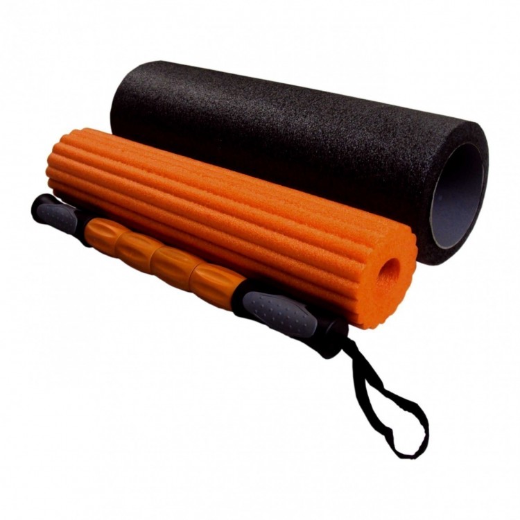 Rolo de Yoga LIVEUP Sports é um conjunto 3 em 1 com três níveis e diferentes relevos. Utilizado para tensões musculares e stress, exercícios de equilíbrio trabalhando os músculos do abdômen, região lombar, glúteos e quadris. Utilizado para alongamentos em aulas de YOGA e PILATES. Serve também, para apoiar a coluna, joelho e pés.